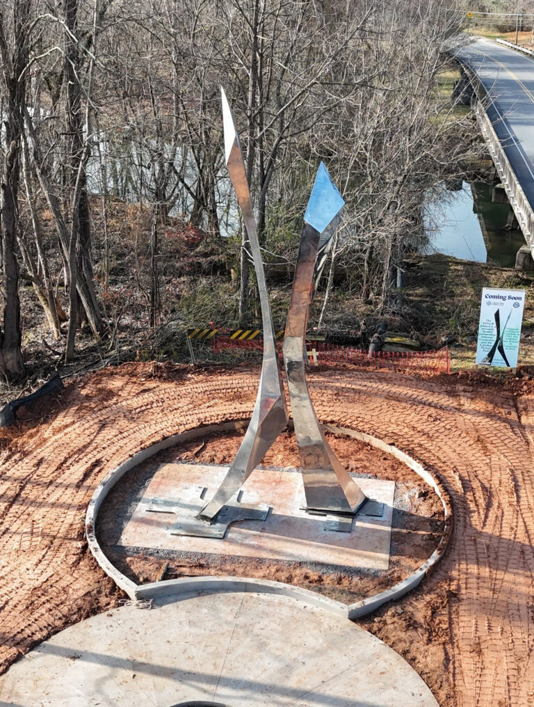 Cramerton gets new sculpture and pocket park